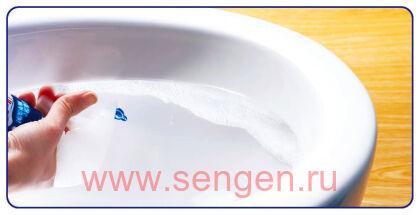 Чистящая и дезинфицирующая спрей-пенка для туалета LION Look Plus For Toilet Water Lily, с ароматом водяной лилии, 300мл.