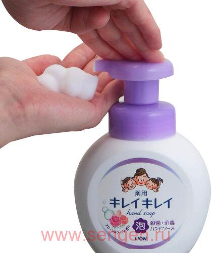 Мыло-пенка для рук LION KireiKirei Floral Soap, с цветочным ароматом, помпа, 250мл.