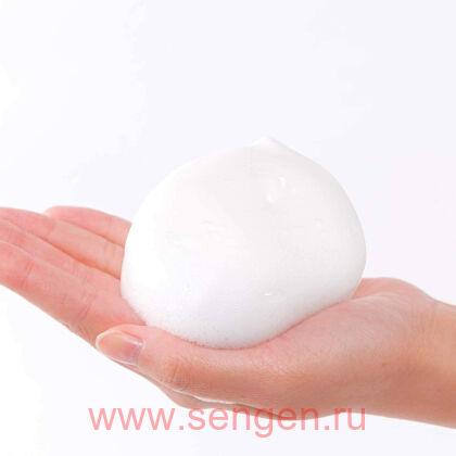 Шампунь для волос KOSE Je l’aime Amino Supreme Satin Sleek, cмягчающий, с нежным ароматом розы и жасмина, 500мл.