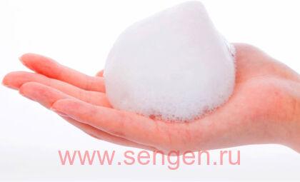 Жидкое мыло для тела KOSE Softymo Natu Savon Body Wash Refresh, освежающее, с натуральными ингредиентами, с ароматом ромашки и груши, 500мл.