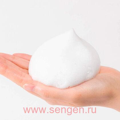 Увлажняющий органический шампунь для волос KOSE Bioliss Veganee Botanical Moist, с натуральными маслами, аминокислотами и растительными экстрактами, с ароматом розы и черной смородины, 480мл.