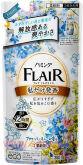 Кондиционер-смягчитель для белья KAO Flair Fragrance Flower Harmony, с ароматом цветочной гармонии, мягкая упаковка, 380мл.