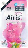 Кондиционер для белья LION Airis Patio, прозрачный, с ароматом смородины, сакуры, лепестков роз и малины, мягкая упаковка с крышкой 850мл.